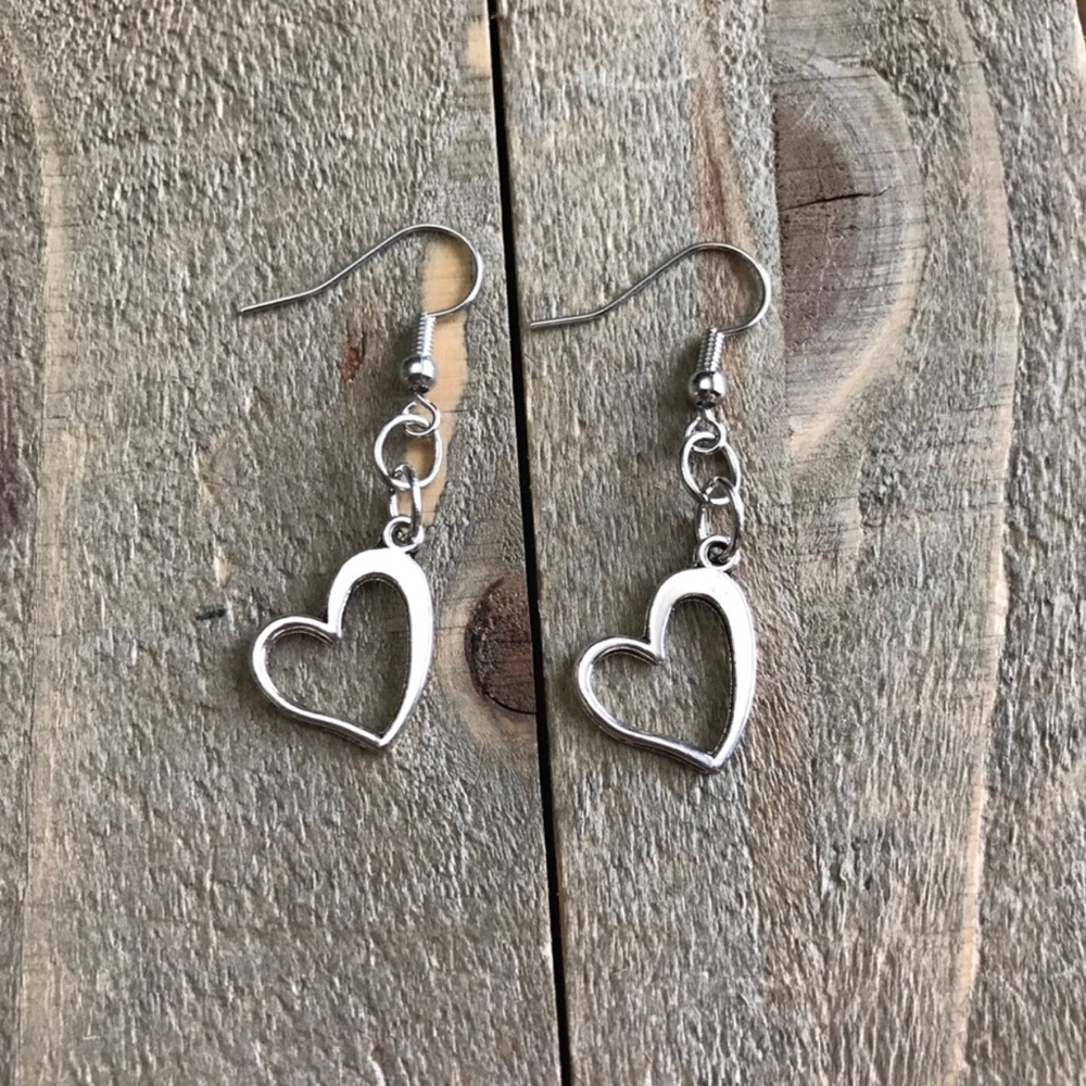 3 for $25 Handmade Silver Heart Earrings - Picture 1 of 1